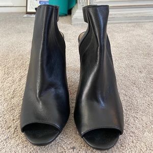 Vince Camuto black leather open toe heels